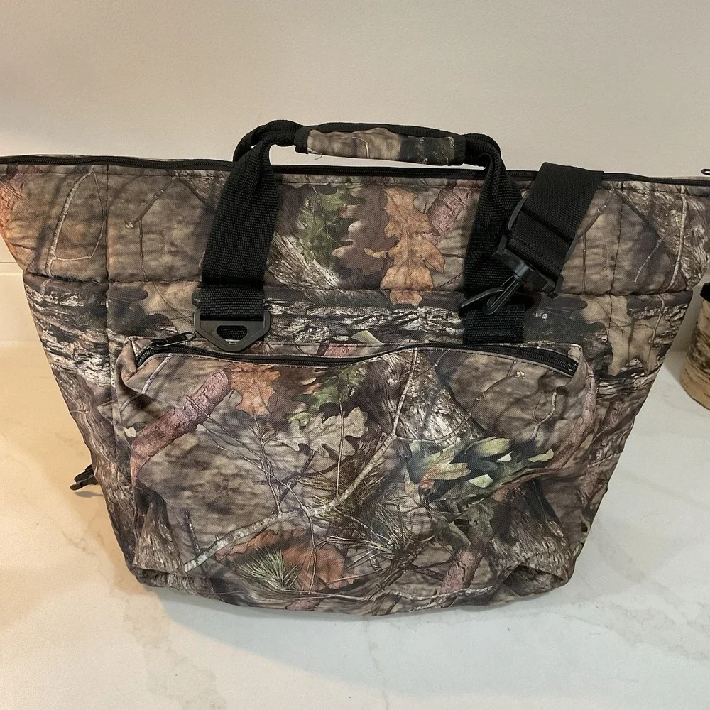 AO Coolers Canvas Insulated Bag Soft Sided 24 Can Camo Mossy Oak 26